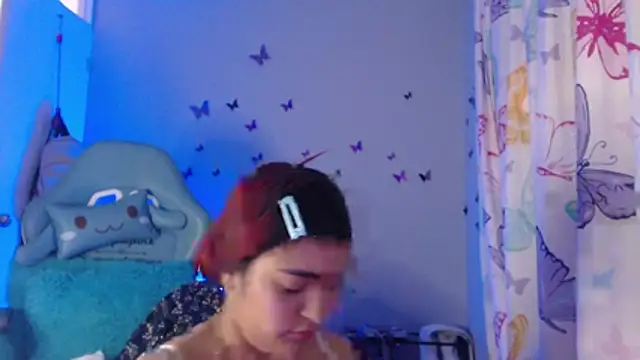 NicolleTaylor webcam