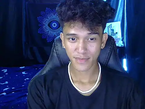 hugekenbigcock webcam