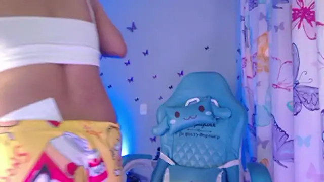 NicolleTaylor webcam