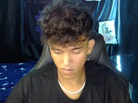 hugekenbigcock webcam