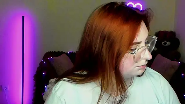 Alicia_love00 webcam