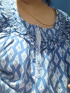 Webcam Model (tamilthanushri)  is live.Free join now!