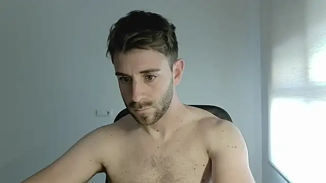 vargas90 (Ask my age) - Show my ass 1min