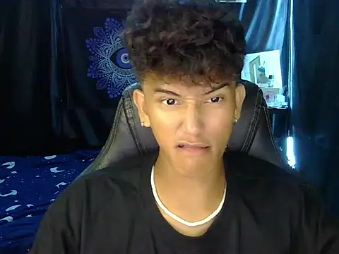 hugekenbigcock webcam