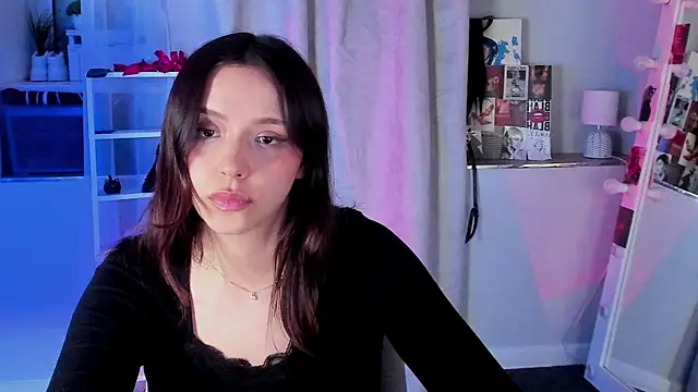 Sahara_Shields webcam