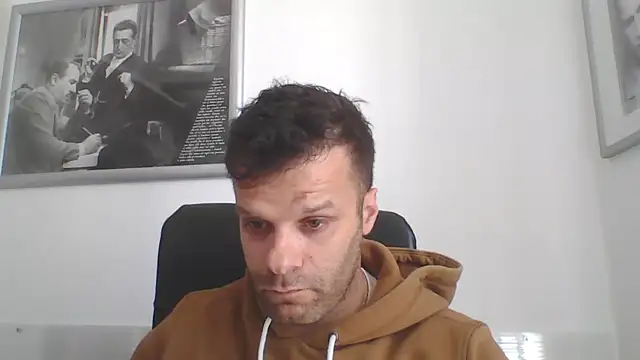 frocetto93 - FROCETTO93's free webcam - UK Sex Cams