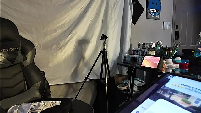 Triggerhappycj100 webcam