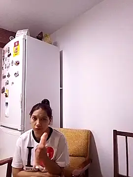 Lusandra1837lusi webcam