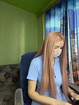 SophieBlackwood webcam