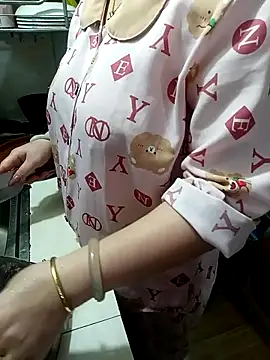 Emily-lonelyy webcam