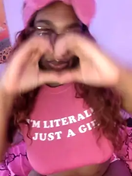 ChocolatCoveredStrawberry webcam