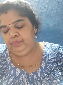 tamilthanushri webcam