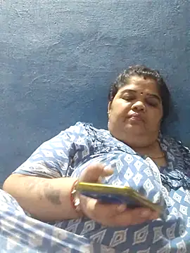 tamilthanushri webcam