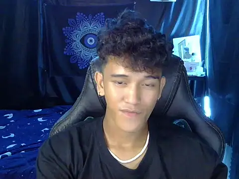 hugekenbigcock webcam