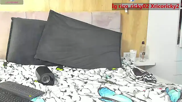 rico_ricky webcam