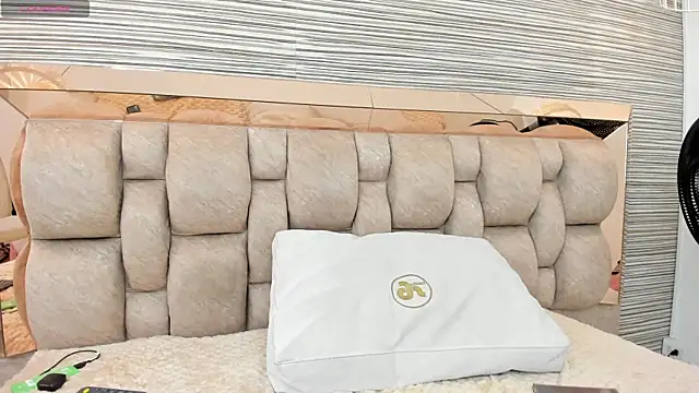 ashanti_shull webcam