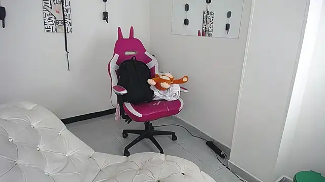 Leonard_Price webcam