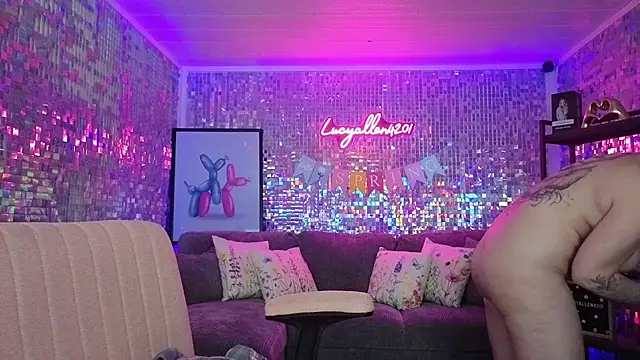 lucyallen4201 webcam