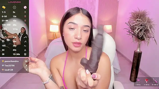 Antonella_Grayy webcam