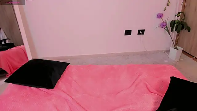 aleja_montiel__ webcam