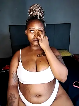 thickpearlx23 (Ask my age) - lets make this pussy squirt