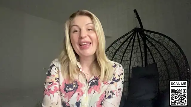 Blondie_xoxoxo webcam