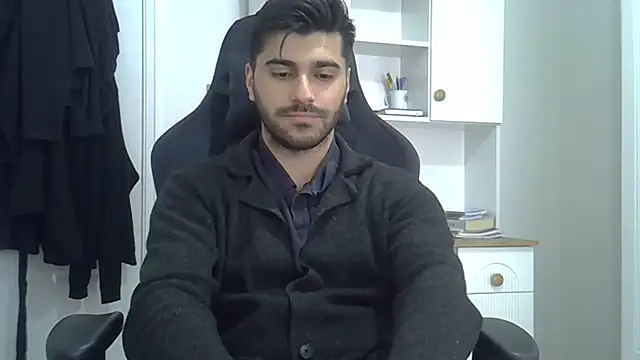 ciceroable (M young) - #asian #big-cocks #bisexuals #blondes #dirty-talk #footjob #hd #humiliation #middle-priced-privates #muscular #precum #sexting #spy #striptease #studs #young