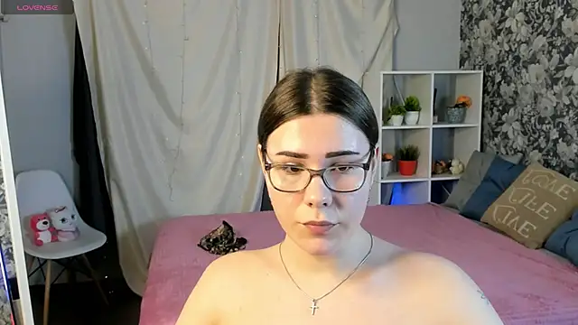 Coraline_kitty's live cam