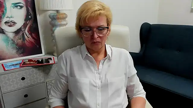 luna_xfantasy webcam