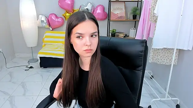 Sophie_Jackiz webcam