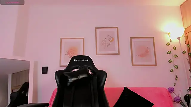 aleja_montiel__ webcam