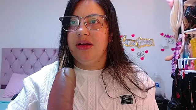 lanaqueen699 webcam