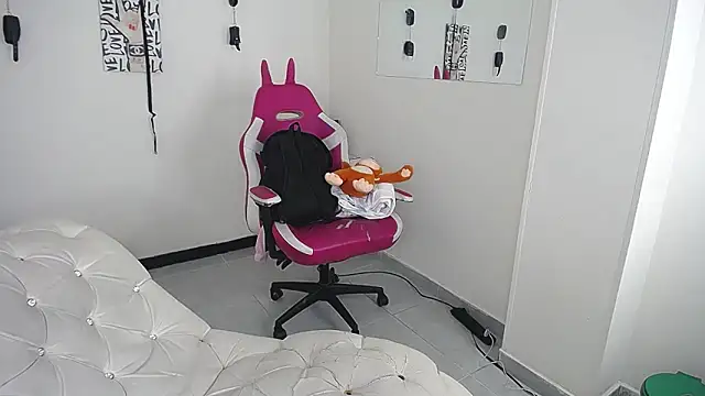 Leonard_Price webcam