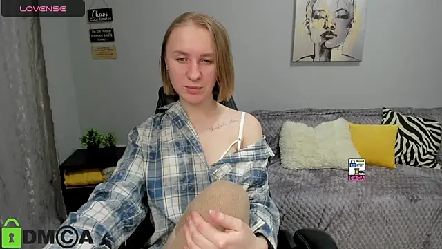 BeautyBlondy live sex cam