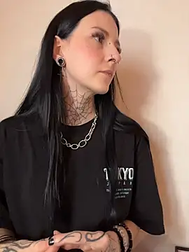 Webcam Model (BlueVelvetBat)  is live.Free join now!