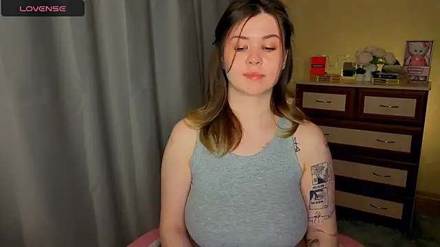 cutie_mili - Cutie_mili's free webcam - UK Sex Cams