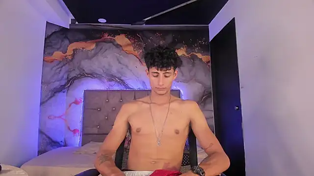 MaxiimoRomano_ webcam