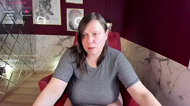 KellyPerfection webcam