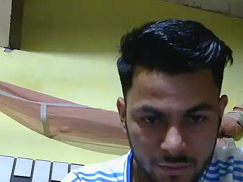 Stubborndesiboy webcam