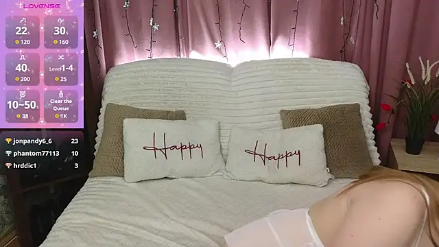 EmilyCuper_ webcam