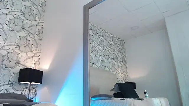 Venusandrea29 webcam