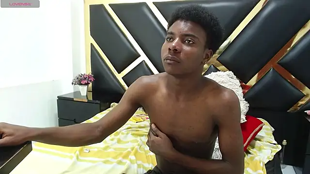 NoahJhonson69 webcam