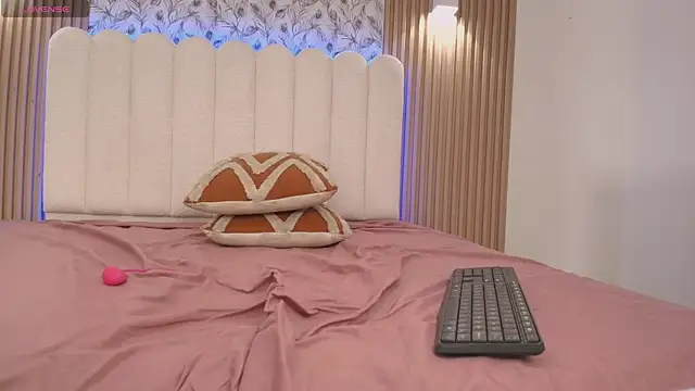 allyson_nahid webcam