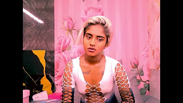 indian_barbie webcam