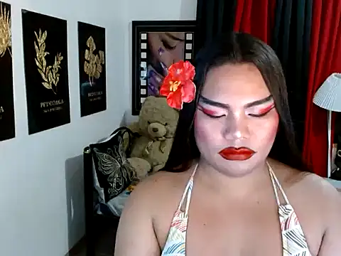 TSbrianaHugeCock webcam