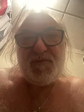 EroticVenetian live sex cam