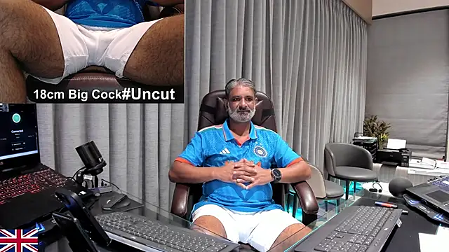 OnlineBossUK live sex cam