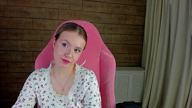 MilanaBalmain webcam