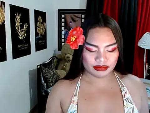 TSbrianaHugeCock webcam