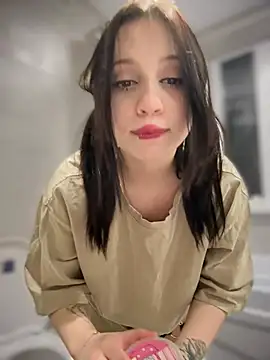 YourLittleDevil webcam